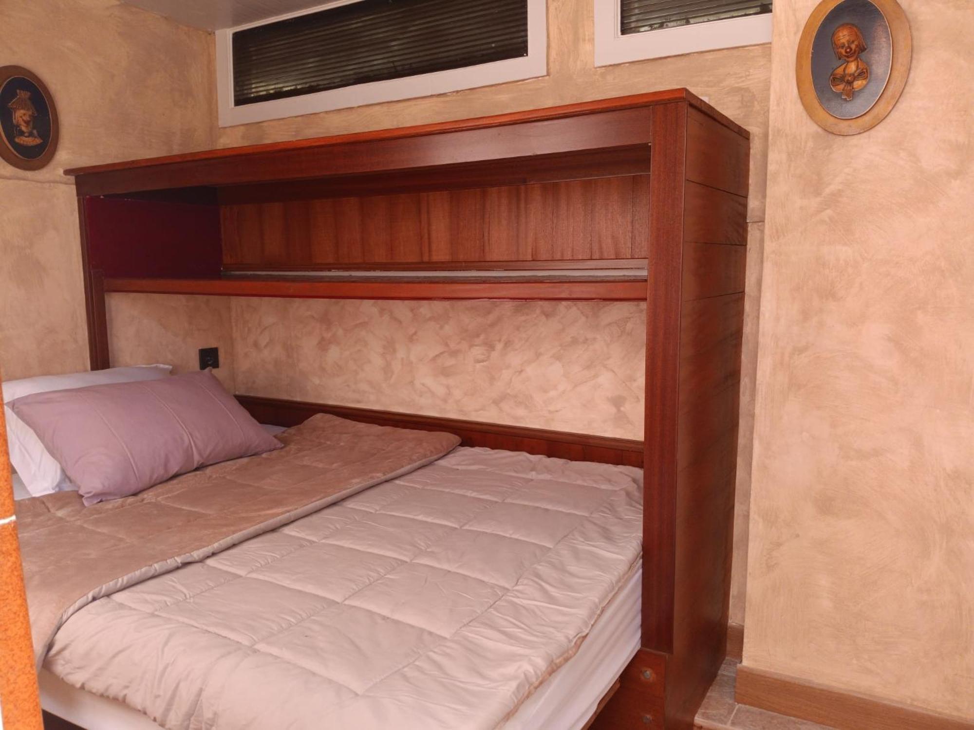 Tiny House Hotel Puebla de Vallbona Exterior photo