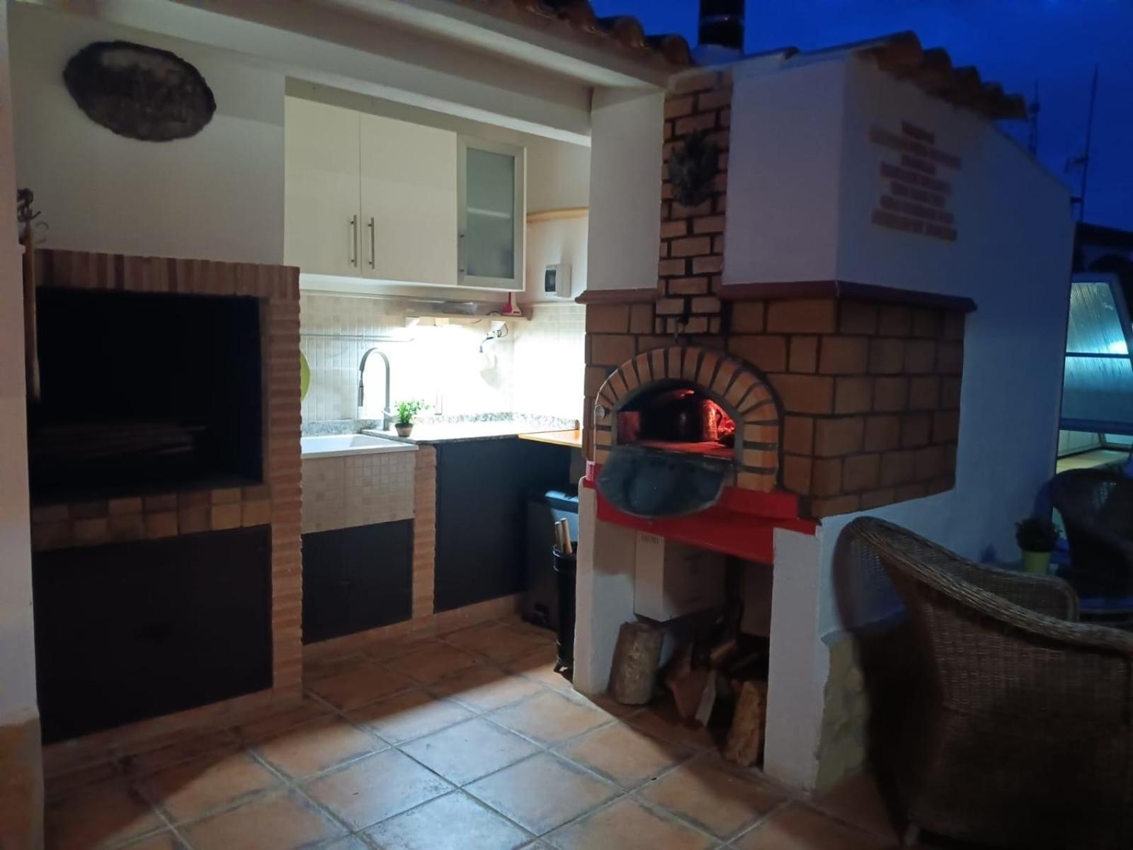 Tiny House Hotel Puebla de Vallbona Exterior photo